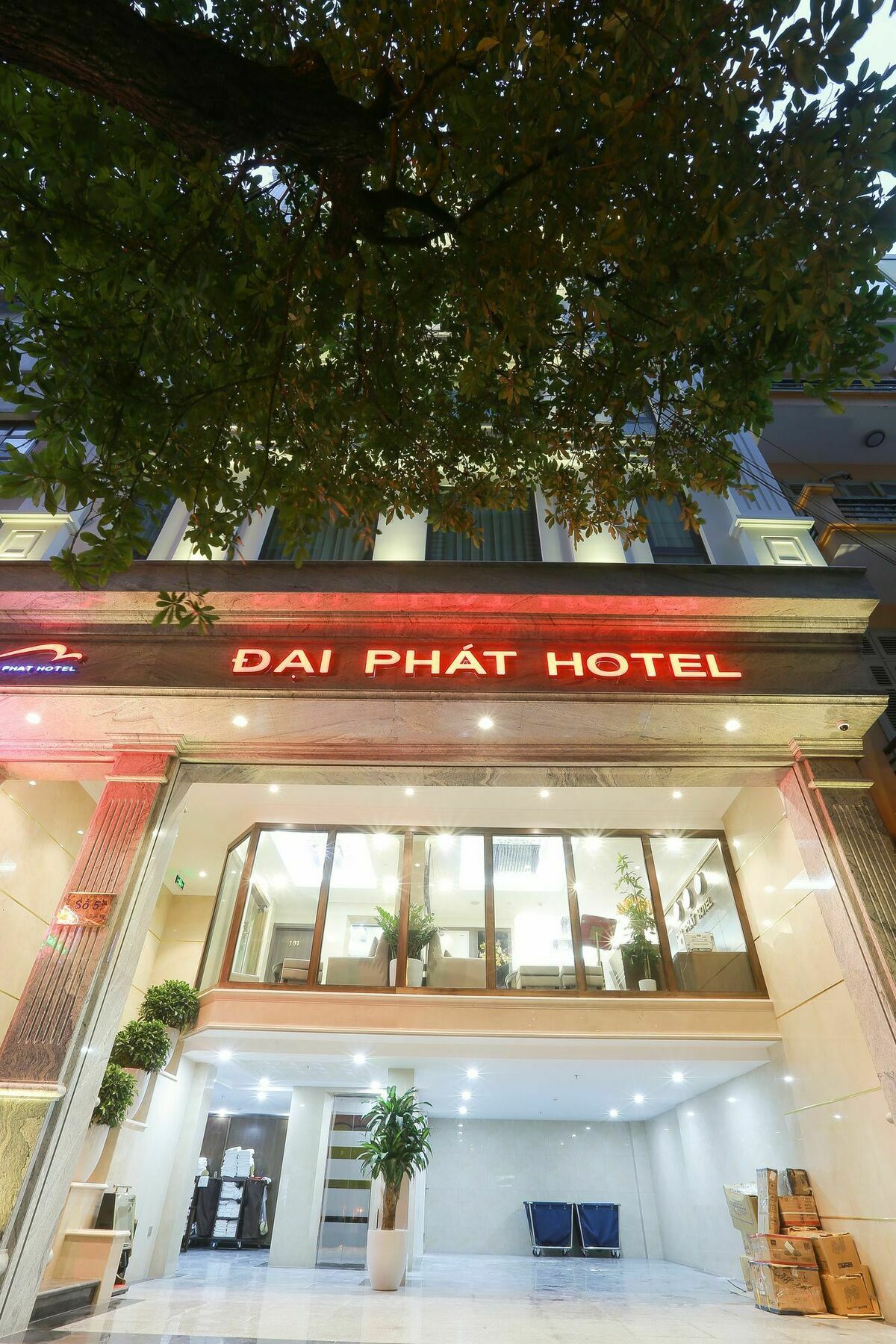 Dai Phat Hotel Hanoi Esterno foto
